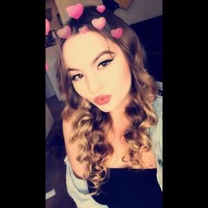 Meet your Posher, Alexis